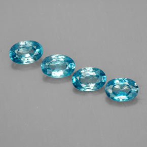 カラットの天然ブルージルコン（6.1×4.2 mm・オーバルカット）