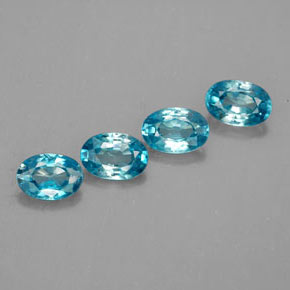 カラットの天然ブルージルコン（6.1×4.2 mm・オーバルカット）