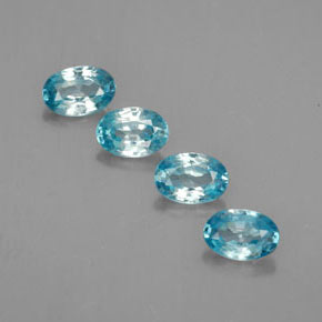 カラットの天然ブルージルコン（6.1×4.1 mm・オーバルカット）