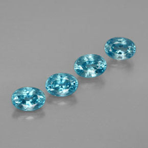 カラットの天然ブルージルコン（5.9×4.2 mm・オーバルカット）