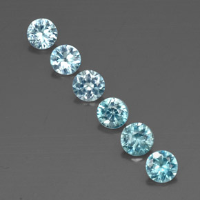 カラットの天然ブルージルコン（4.40 mm・ラウンドカット）