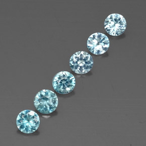 カラットの天然ブルージルコン（4.40 mm・ラウンドカット）