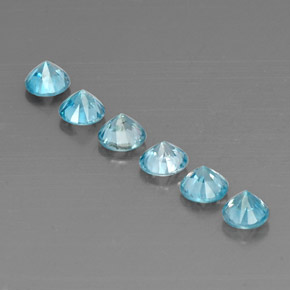 カラットの天然ブルージルコン（4.51 mm・ラウンドカット）