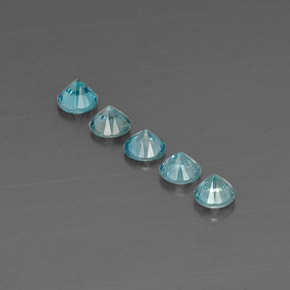 カラットの天然ブルージルコン（4.65 mm・ラウンドカット）