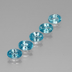 3.57カラットの天然ミディアムブルーグリーンジルコン（6×4.1 mm・オーバルカット）