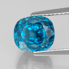 5.89カラットの天然ブルージルコン（8.5×8 mm・クッションカット）