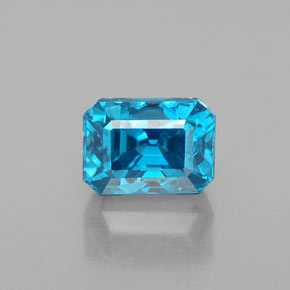 3.72カラットの天然ブルージルコン（7.8×6.7 mm・エメラルドカット）