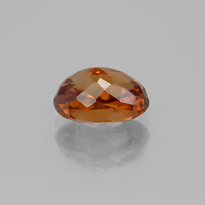 2.45カラットの天然赤みがかったオレンジジルコン（8.5×5.8 mm・オーバルカット）
