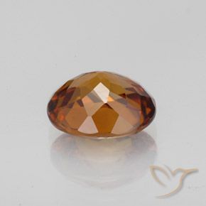2.11カラットの天然ミディアムダークオレンジジルコン（7.8×6.5 mm・オーバルカット）