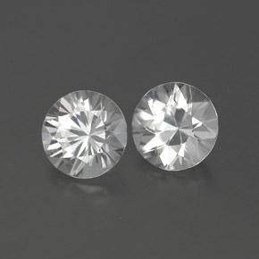 2.37カラットの天然ホワイトジルコン（6.09 mm・ラウンドカット）