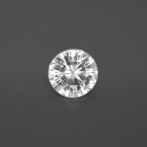 0.77カラットの天然ホワイトジルコン（5.34 mm・ラウンドカット）