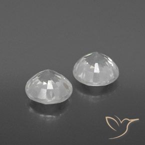 Shop natural 3.59ct ウォームホワイト ジルコン gems, ラウンド, from カンボジア at GemSelect. In stock, global shipping!