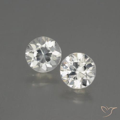 Shop natural 4.32ct ウォームホワイト ジルコン gems, ラウンド, from カンボジア at GemSelect. In stock, global shipping!
