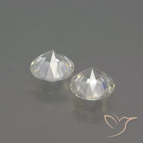 Shop natural 4.00ct ウォームホワイト ジルコン gems, ラウンド, from カンボジア at GemSelect. In stock, global shipping!