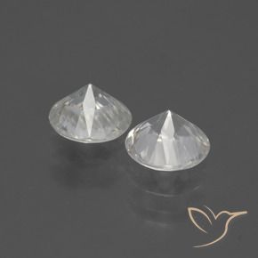 Shop natural 3.72ct ウォームホワイト ジルコン gems, ラウンド, from ミャンマー at GemSelect. In stock, global shipping!