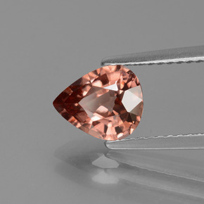 1.80カラットの天然ローズジルコン（8.1×6.7 mm・洋梨の形）