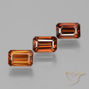 Shop natural 3.28ct ミディアムダークオレンジ ジルコン gems, 八角形 / エメラルドカット, from タンザニア at GemSelect. In stock, global shipping!