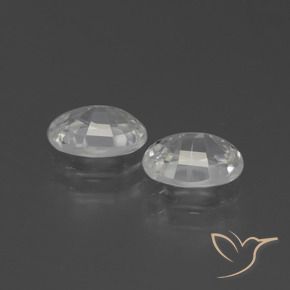 Shop natural 2.46ct ホワイト ジルコン gems, 楕円形, from カンボジア at GemSelect. In stock, global shipping!