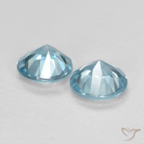 Shop natural 0.91ct 薄いマヤブルー ジルコン gems, ラウンド, from カンボジア at GemSelect. In stock, global shipping!