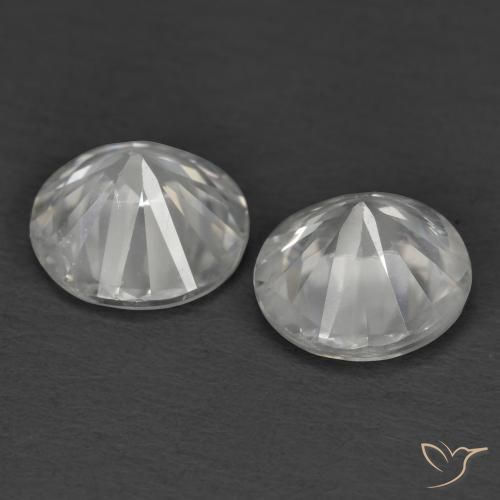 Shop natural 2.30ct ホワイト ジルコン gems, ラウンド, from カンボジア at GemSelect. In stock, global shipping!