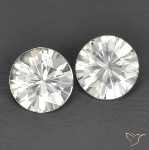 自然派の商品を探す 1.30ct ホワイト ジルコン 宝石, ラウンドカット, カンボジア からGemSelectで. 在庫あり、世界各国へ発送!