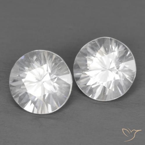 Shop natural 2.51ct ホワイト ジルコン gems, ラウンド, from カンボジア at GemSelect. In stock, global shipping!