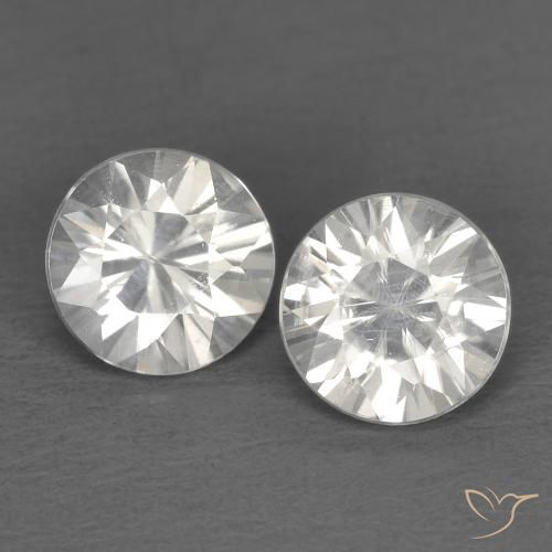 Shop natural 1.45ct ホワイト ジルコン gems, ラウンド, from カンボジア at GemSelect. In stock, global shipping!