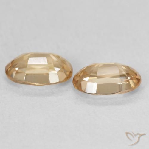 Shop natural 1.37ct 薄いピーチゴールデン ジルコン gems, 楕円形, from コロンビア at GemSelect. In stock, global shipping!