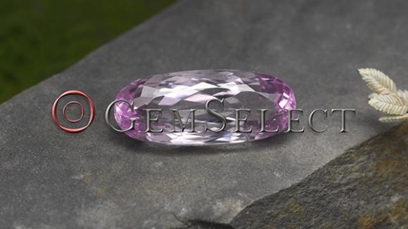7.04カラットの天然非常に薄い紫クンツァイト、楕円形、VVS