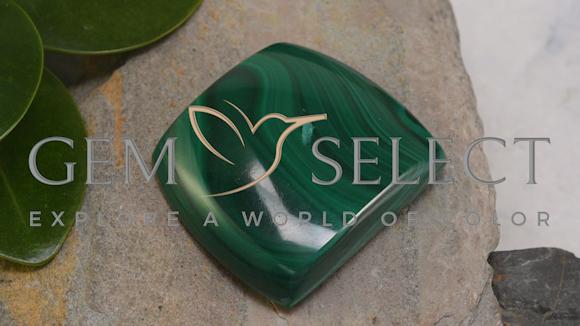 59.08カラットの天然ダークグリーンマラカイト、ファンシーシェイプ